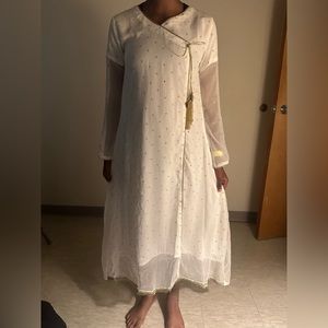 Pakistani White and Gold Formal Wear